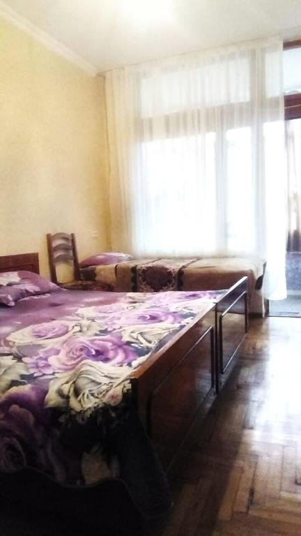 Боржоми: Borjomi ,mthis kheoba rustaveli street 107, floor 7 (for rent) 3 rooms
