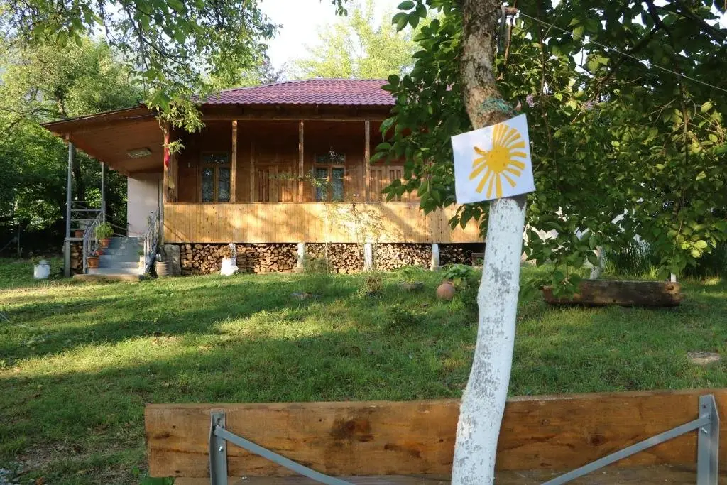 Цагери: Kipiani's Guesthouse