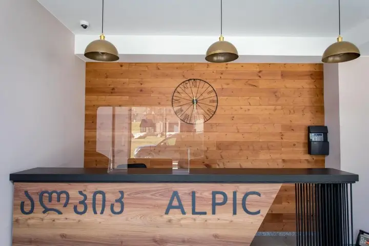 Гудаури: Family appartment with 4k TV and comfortable kitchen