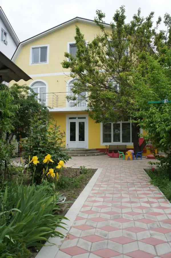 Анапа: 98 Kati Solovyanovoy Guest House