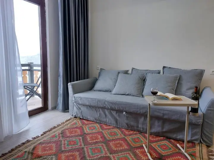 Бакуриани: Didveli TuliP 34- A Comfortable, Quiet Apartment Close to a Ski Slope