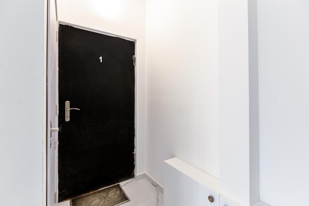 Бакуриани: Ground Floor Bright Luxury 1Bedroom Apartment with Free Parking