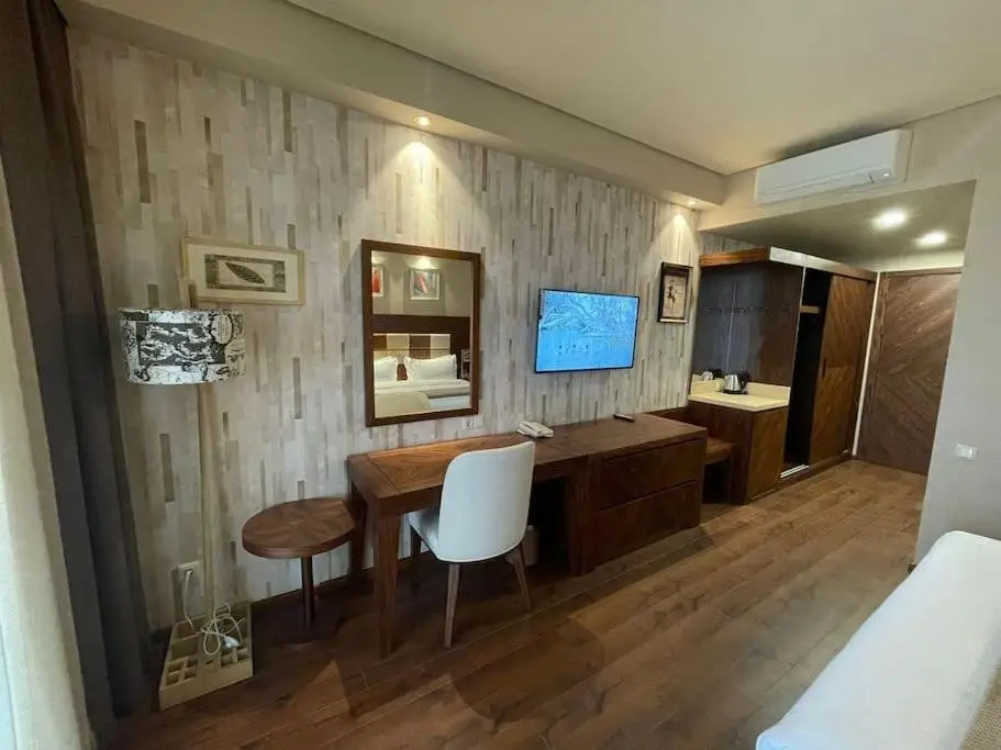 Чакви: Leo Group BEST STUDIO 1201 Dreamland Oasis CHAKVI