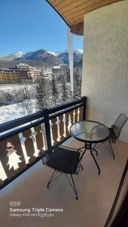Бакуриани: Bakuriani Didvelis Apartament H/72
