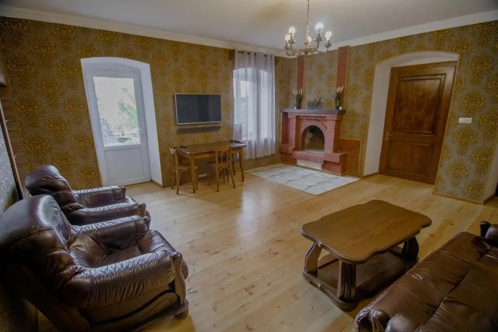 Телави: Apartment Royal District