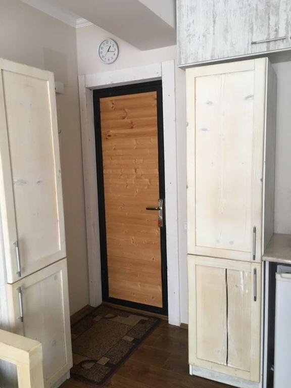 Бакуриани: bakuriani 2 room apr near kokhta ski lift