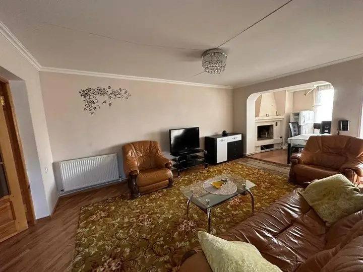Гори: cozy 2-bedroom apartment in Gori