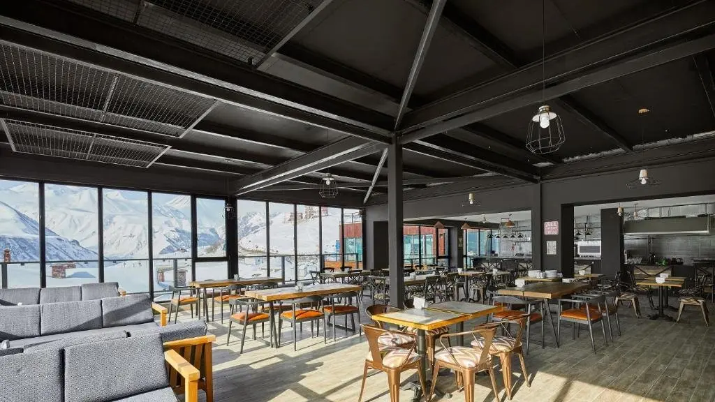 Гудаури: Ski In Out Apartment In New Gudauri Loft 2