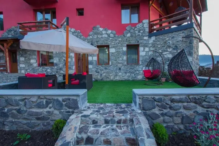 Бакуриани: Hotel in Bakuriani
