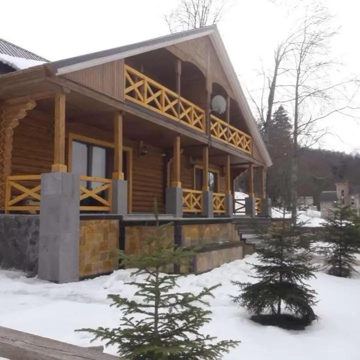 Бакуриани: Wooden Cottage