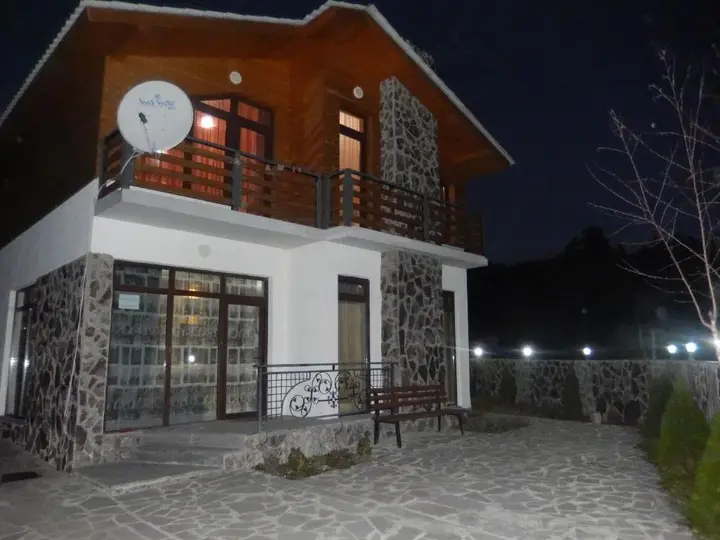 Бакуриани: Cottage Sunny Side