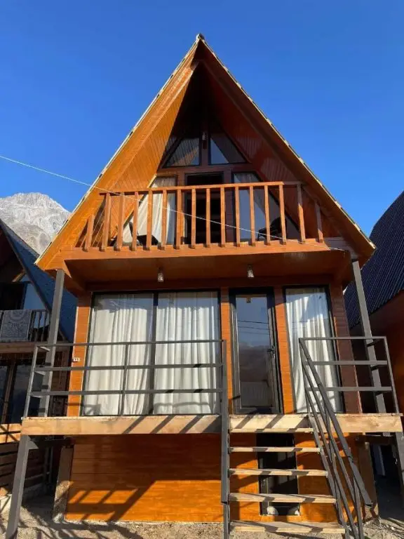 Степанцминда: Гостевой дом Twin cottages kazbegi