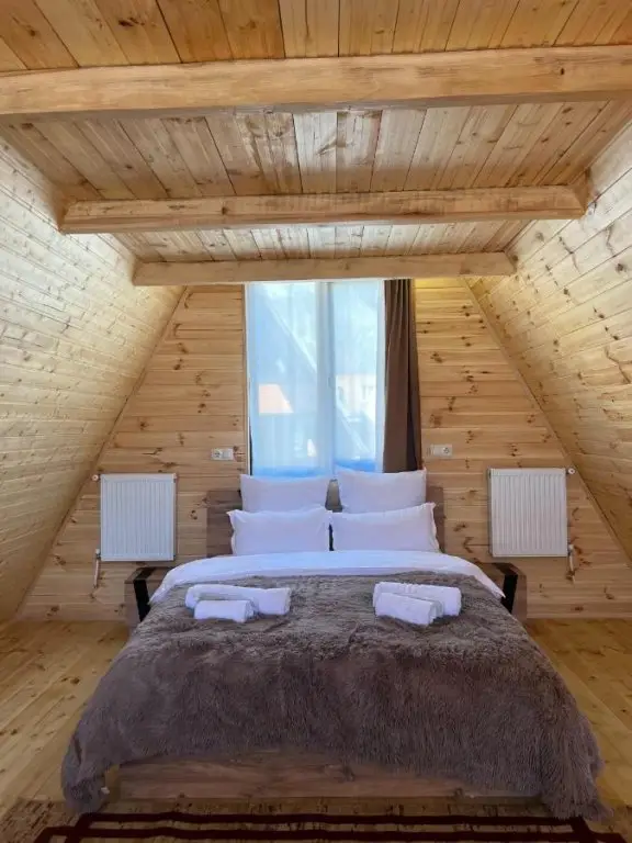 Степанцминда: Гостевой дом Twin cottages kazbegi