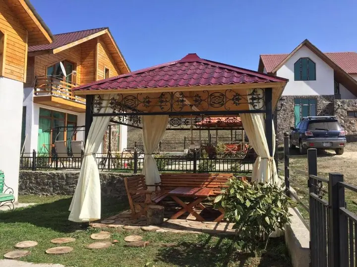 Бакуриани: Cottage Igloo Bakuriani