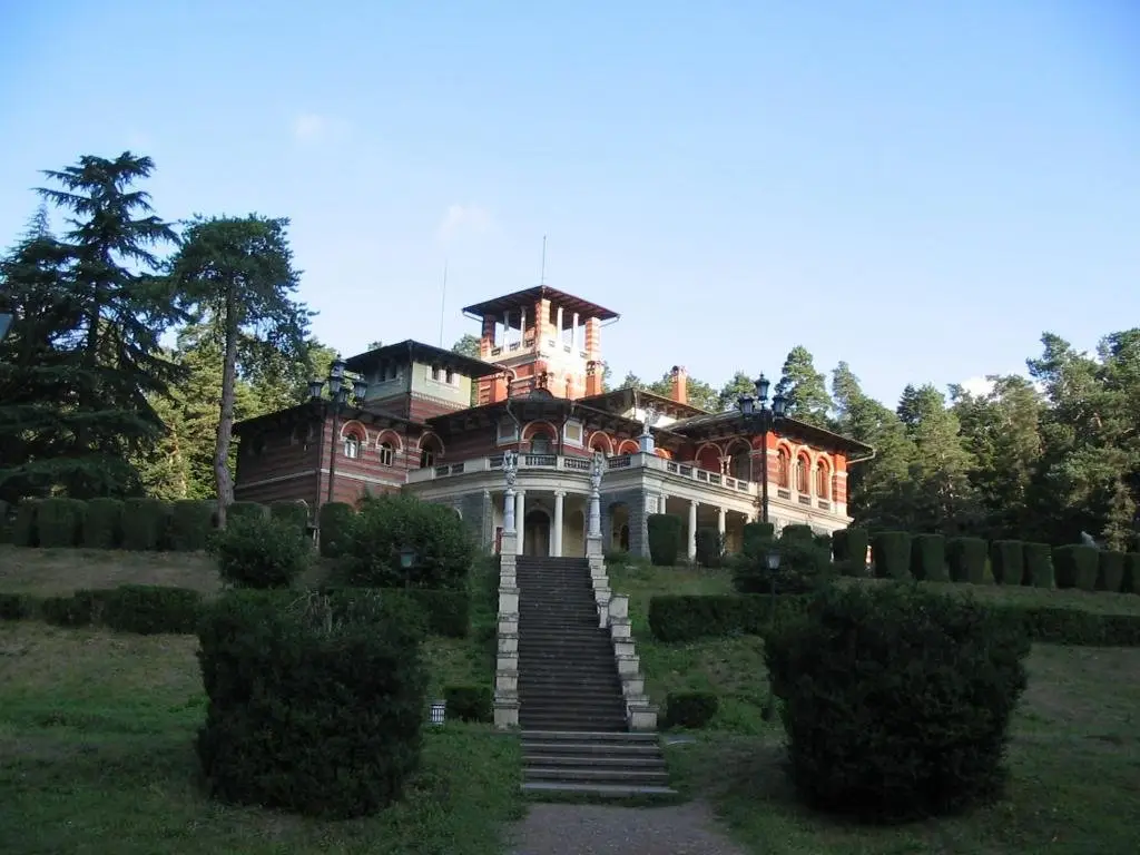 Боржоми: Apartment in Likani