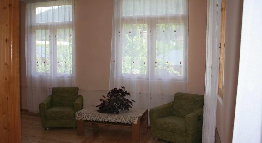 Местиа: Marina Guest House