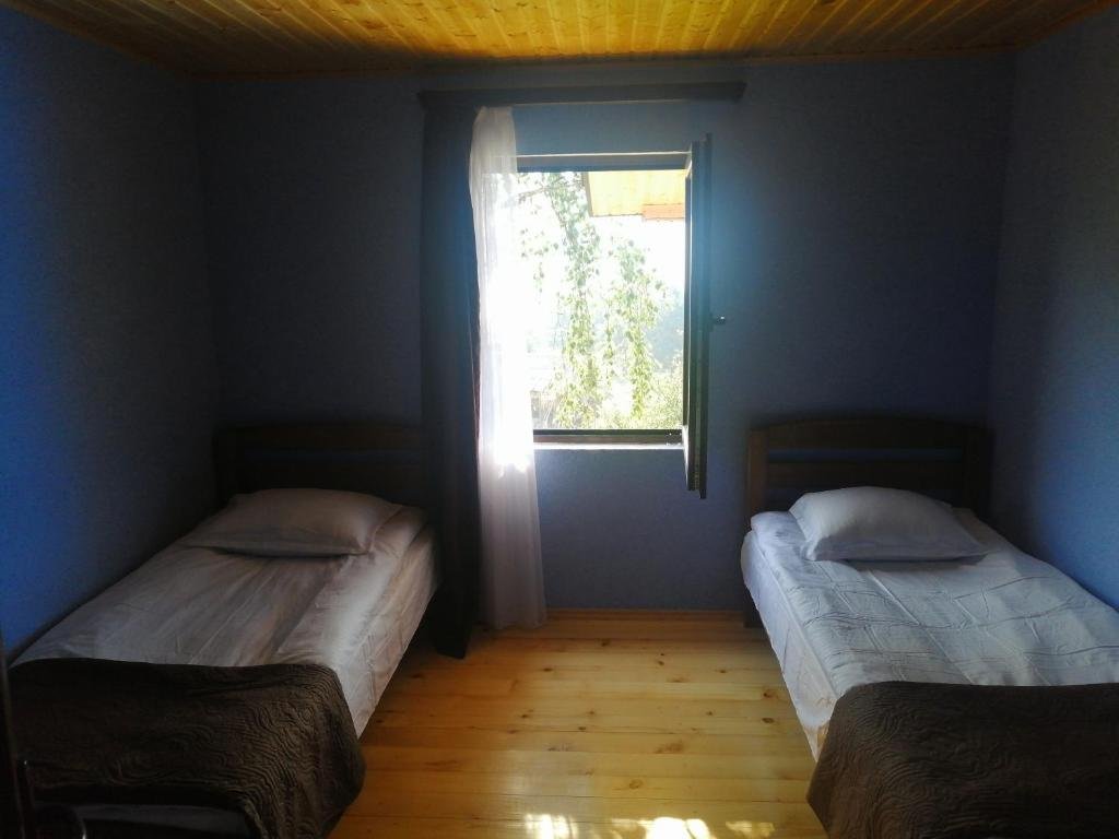 Омало: Hotel Kepney