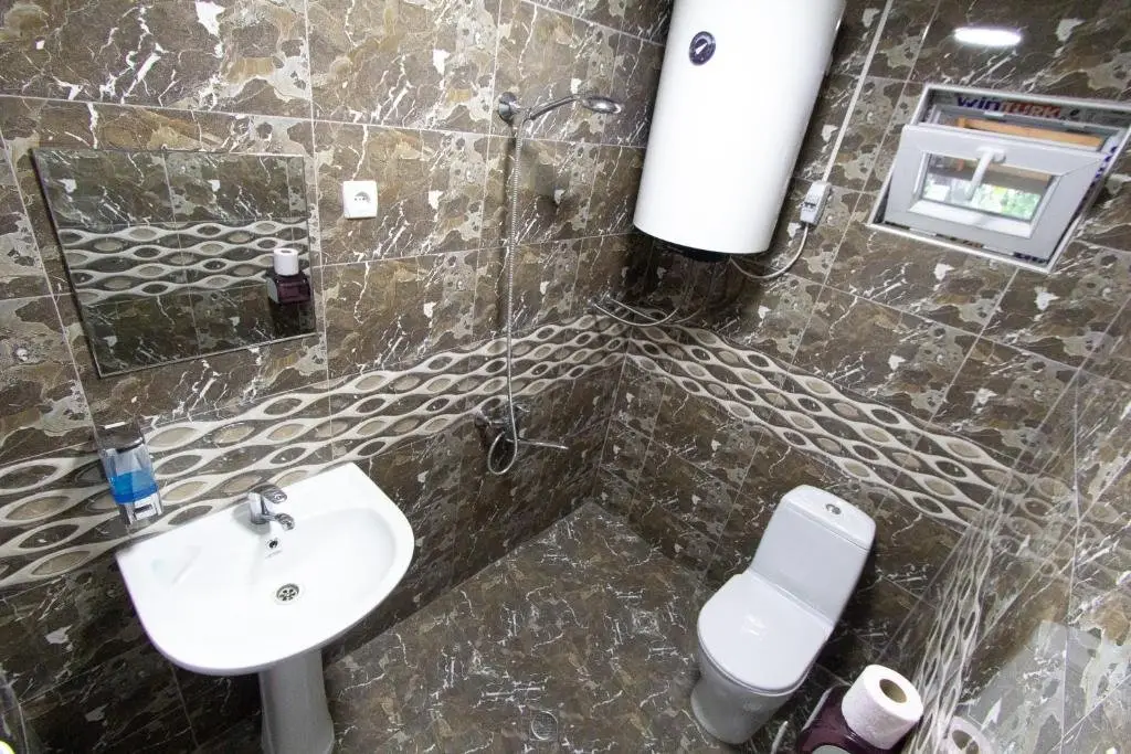 Местиа: Guest house Chela