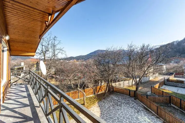 Бакуриани: Wehost House In Bakuriani