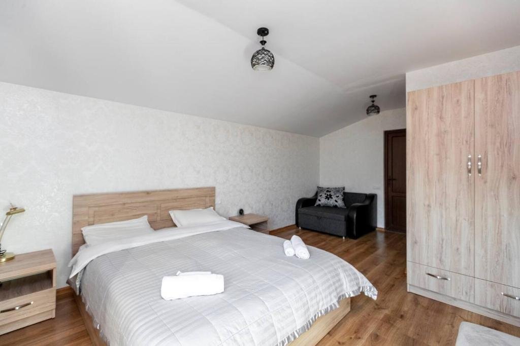 Бакуриани: Wehost House In Bakuriani