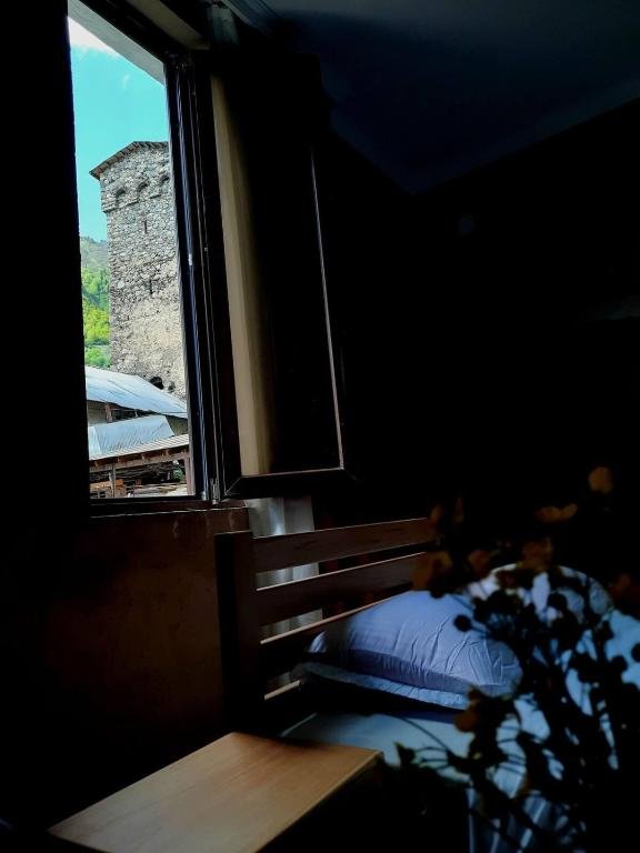 Местиа: guesthouse nakani