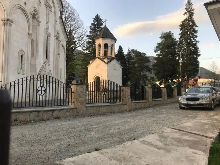 Амбролаури: MACHABELl