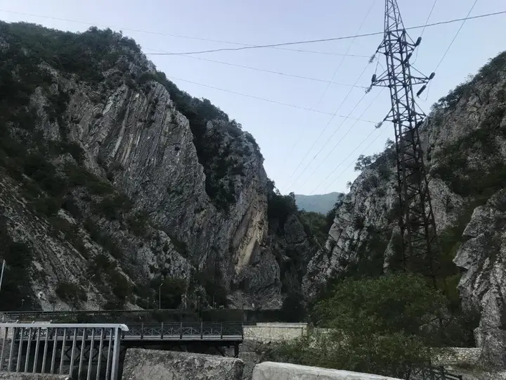 Амбролаури: MACHABELl