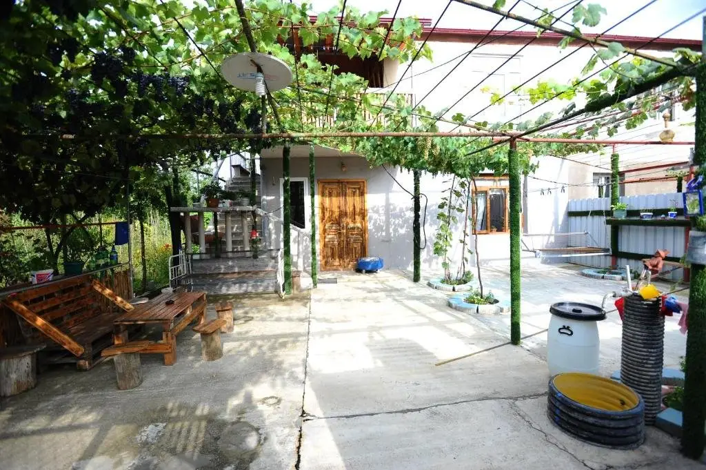 Амбролаури: Chelo Guesthouse