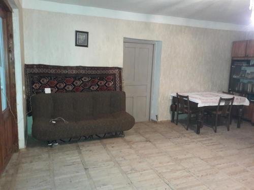Амбролаури: guesthouse in ambrolauri