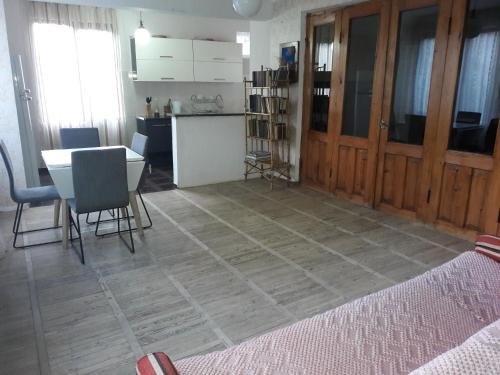 Амбролаури: guesthouse in ambrolauri