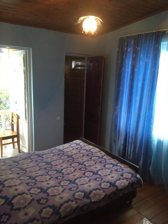 Уреки: Nino Guest House
