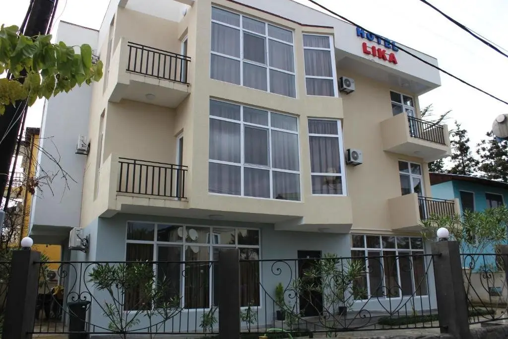 Уреки: Hotel Lika