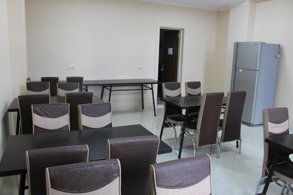 Уреки: Hotel Lika