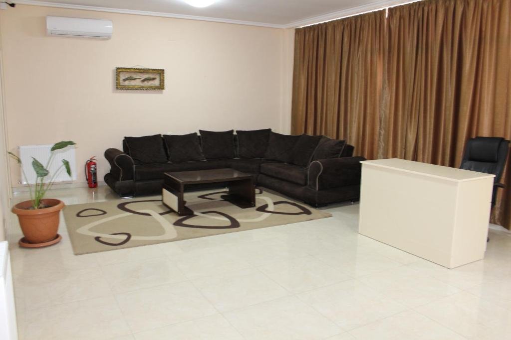 Уреки: Hotel Lika