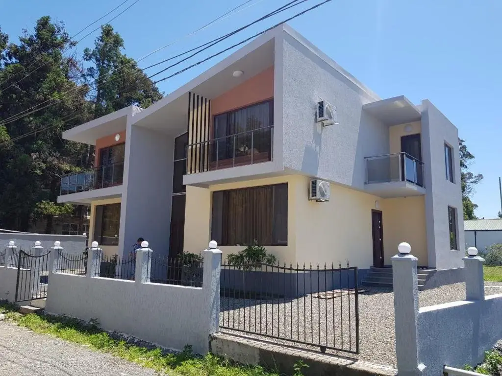 Уреки: VILLA Dias