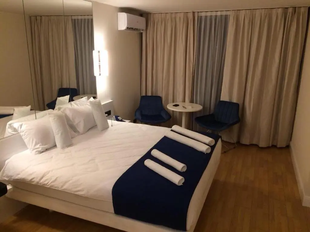 Батуми: Sea&Mountain View Aparttments (Orbi City)