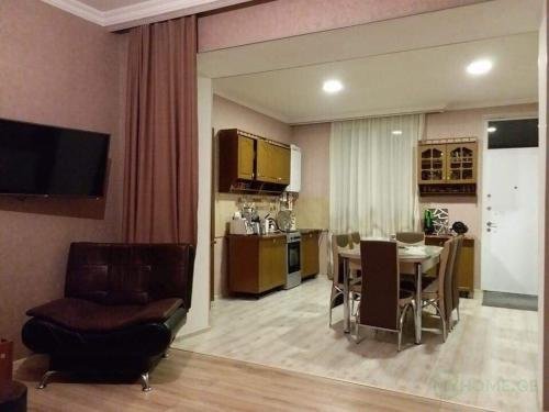 Боржоми: Sesili's home