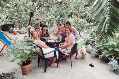 Зугдиди: Irma's Garden Inn