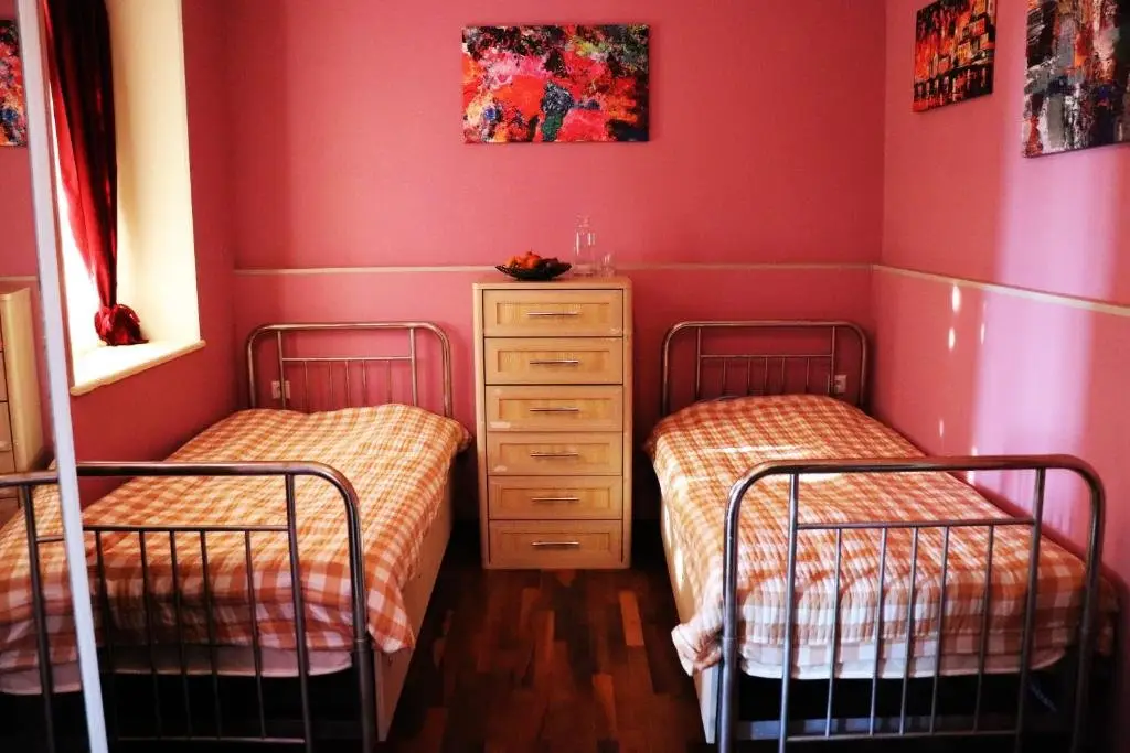 Цинандали: Noe Bed and Breakfast