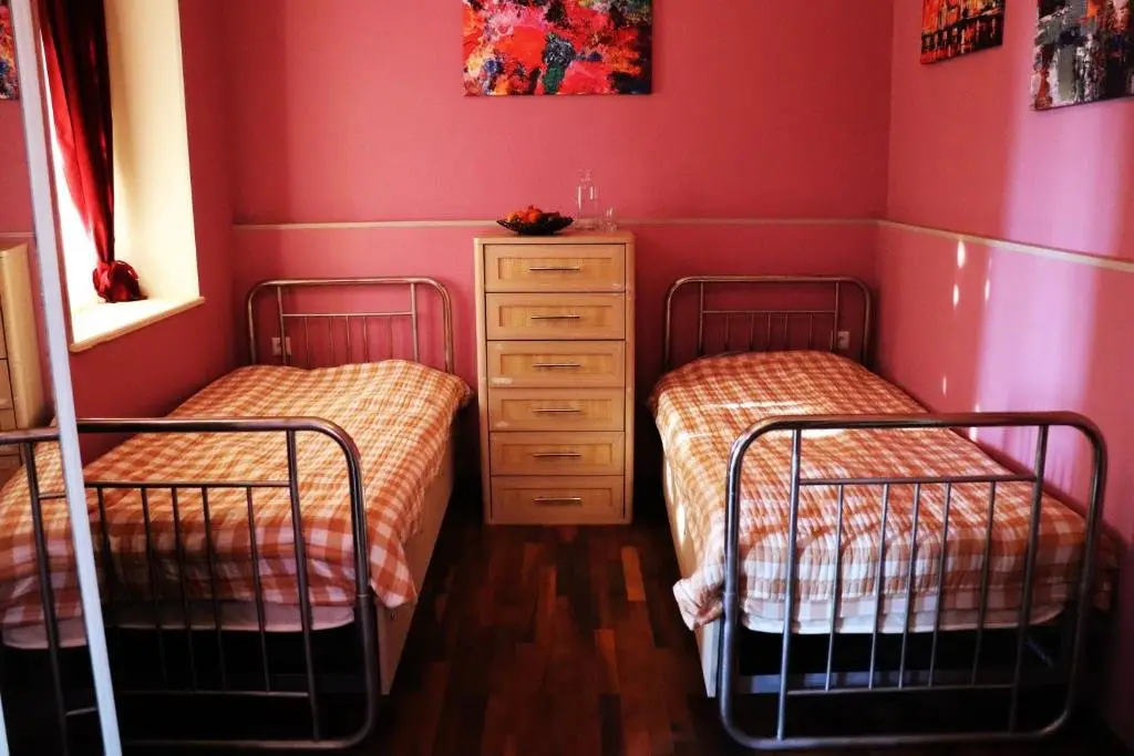 Цинандали: Noe Bed and Breakfast