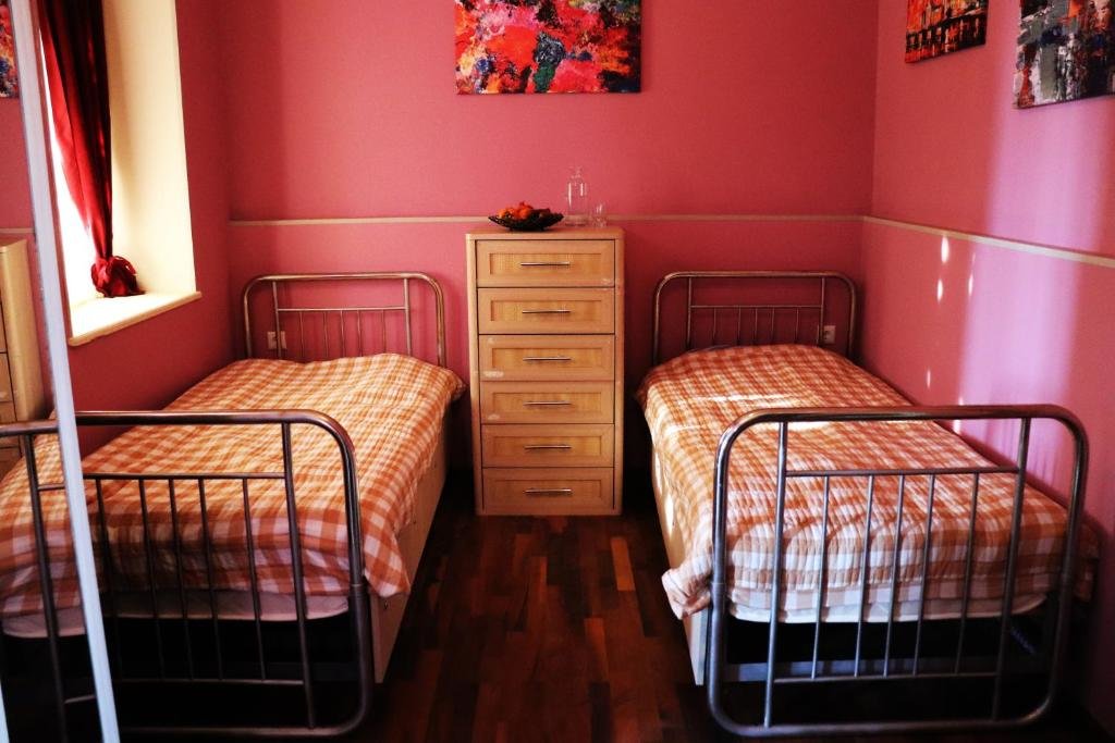 Цинандали: Noe Bed and Breakfast