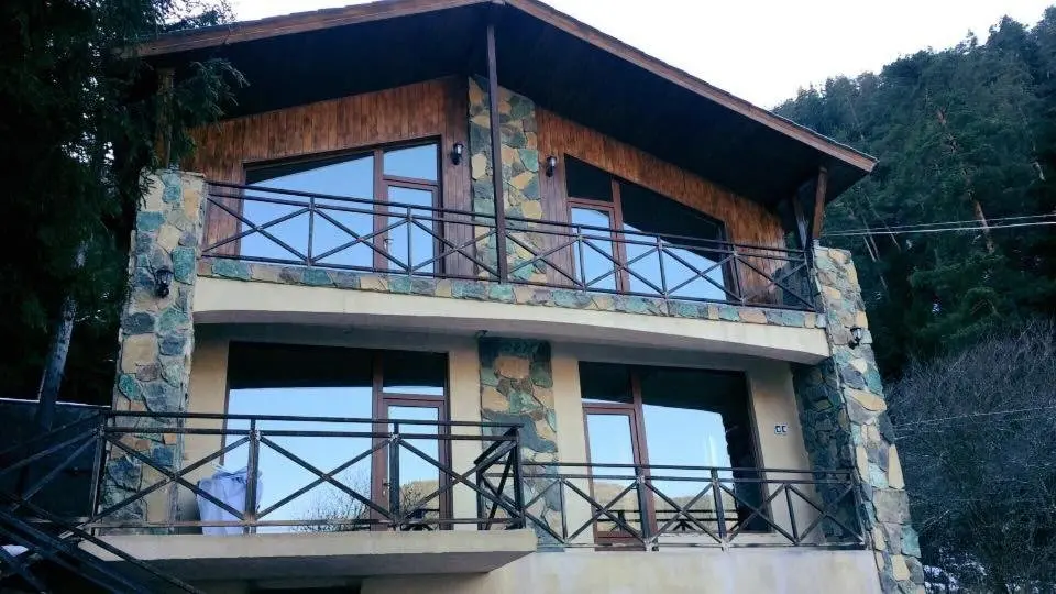Боржоми: Mountain House Borjomi