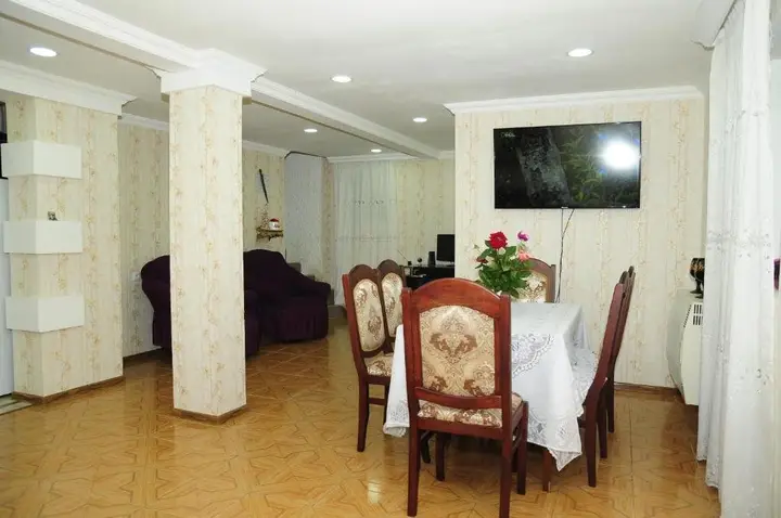 Боржоми: Guest House IVO