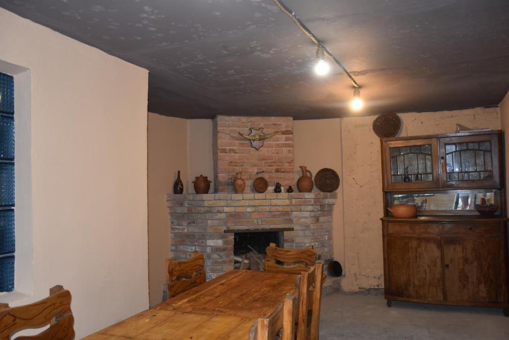 Боржоми: ELEANA