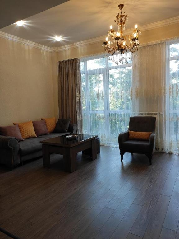 Боржоми: Apartment Likani