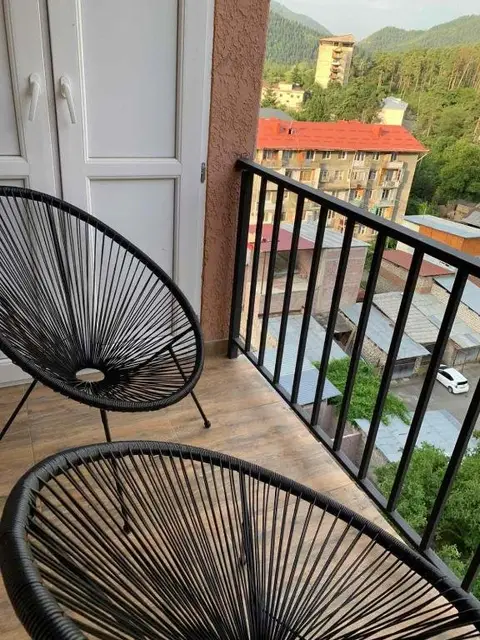 Cozy apartment in Borjomi with beautiful view — фото 1
