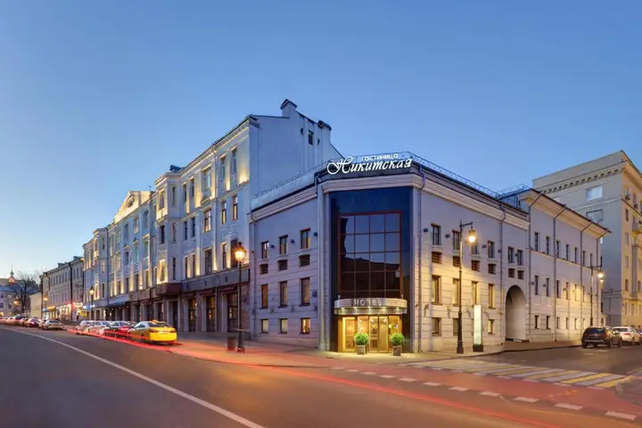 Москва: Ассамблея Никитская