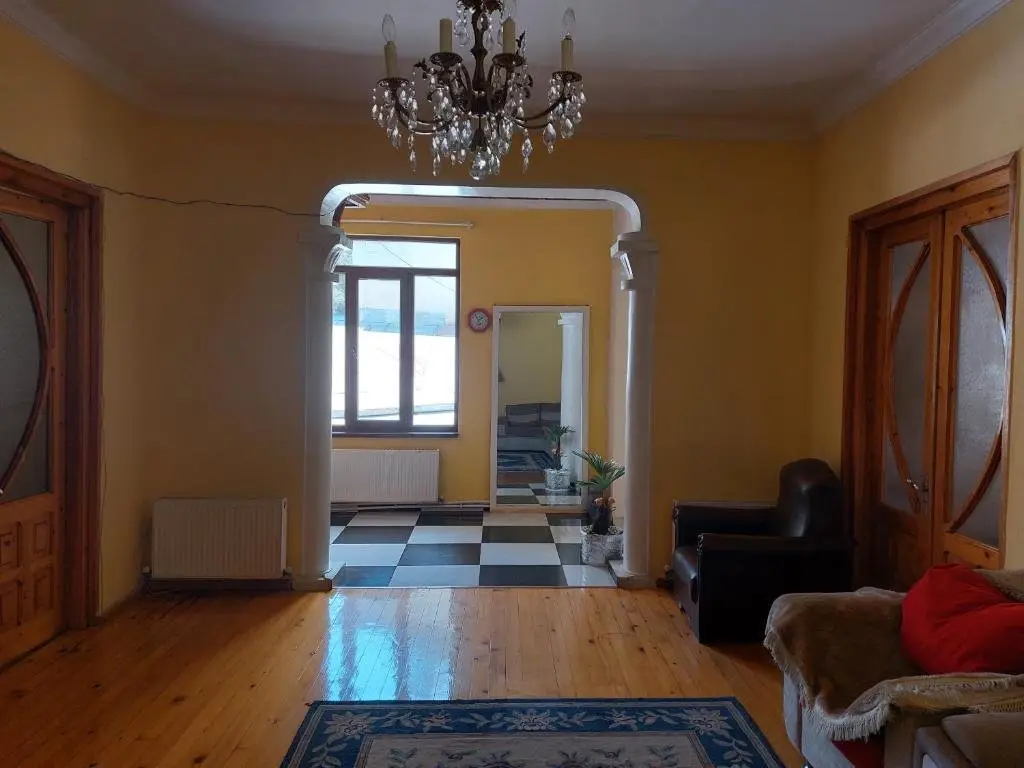 Боржоми: george's family guesthouse
