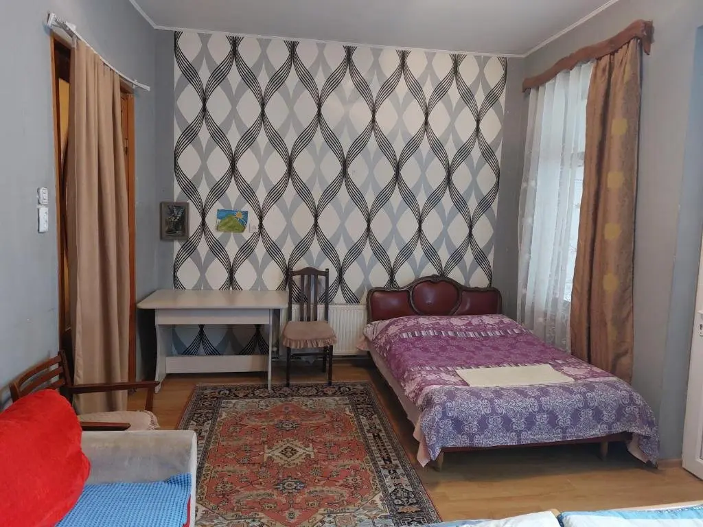 Боржоми: george's family guesthouse