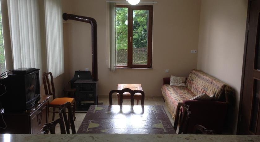Батуми: Guest House Sunline